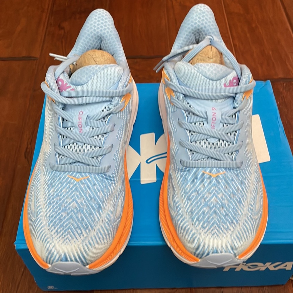Women’s Hoka Clifton 9